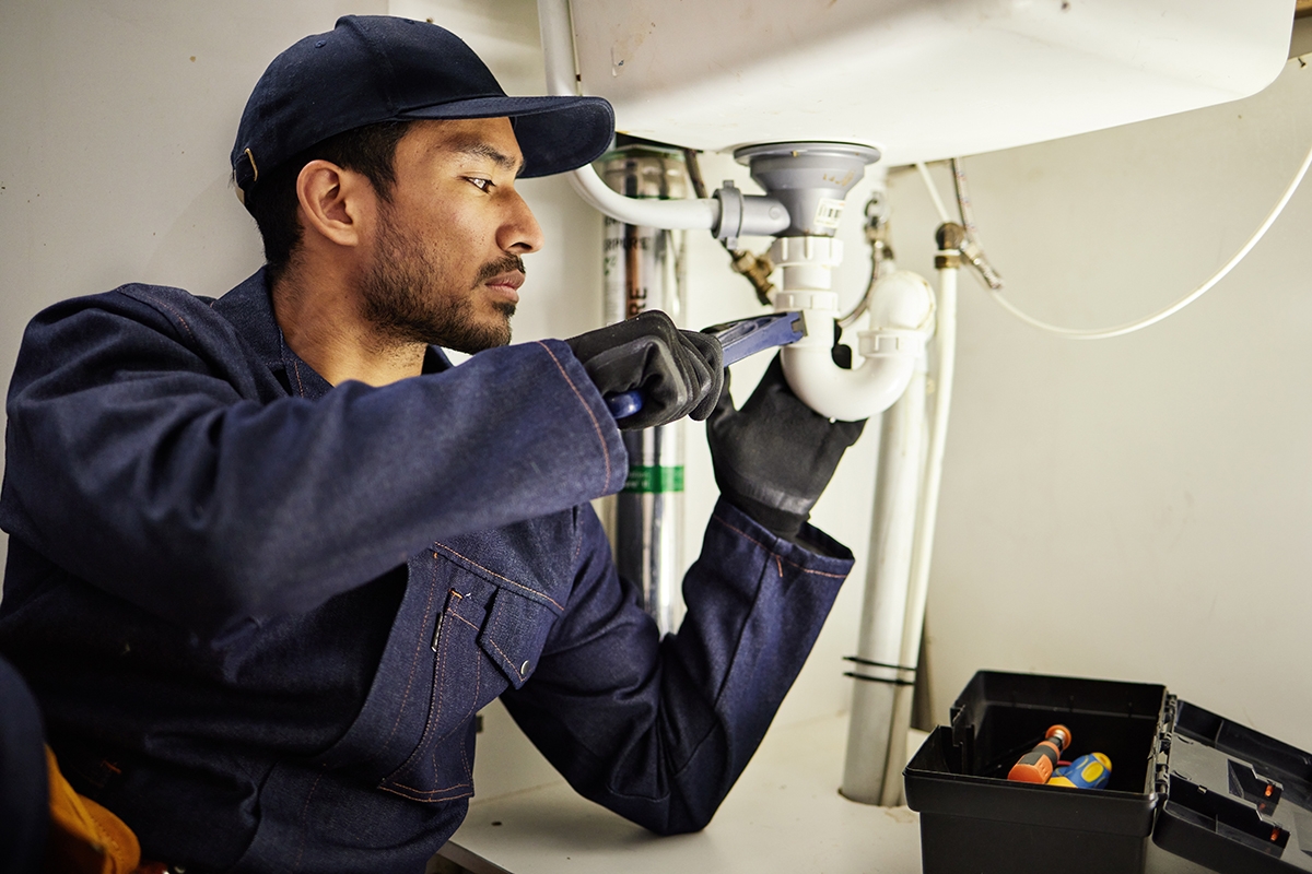 plumbing contractor consultation